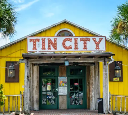 Shopping in Southwest Florida: From Outlet Bargains to Luxury Boutiques